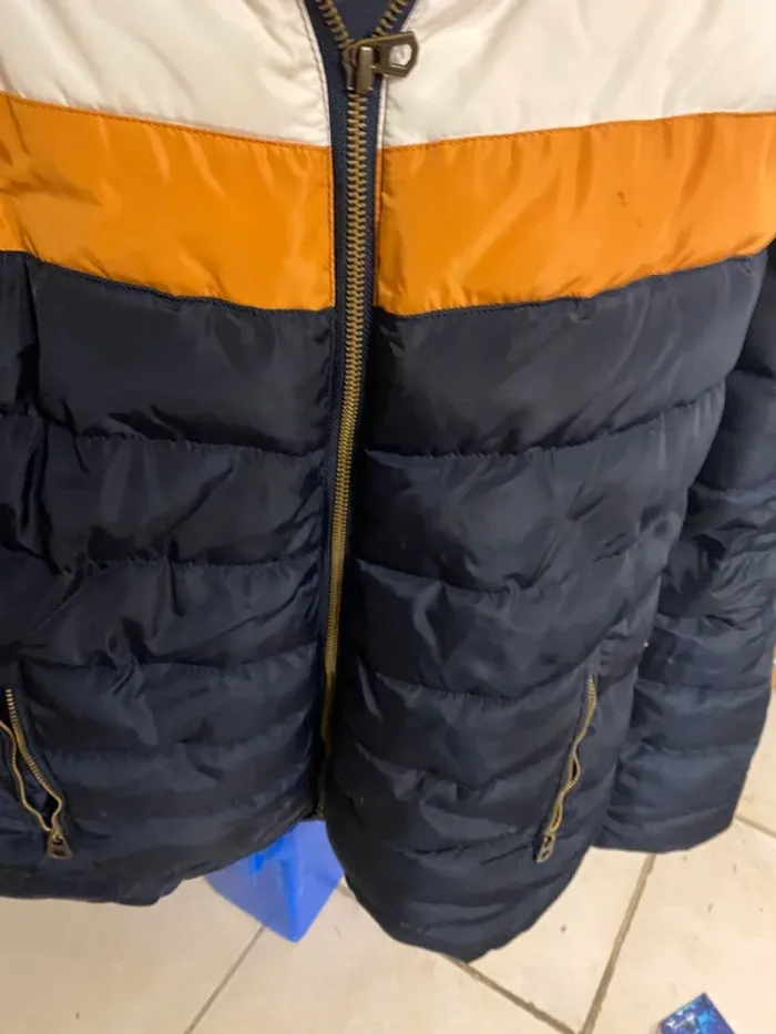 Doudoune avec capuche creeks m bon état - photo numéro 3