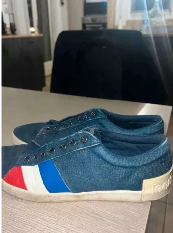 Baskets le  coq  sportif  - taille  43