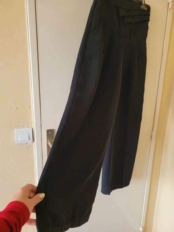 Pantalon élégant jambes amples T36