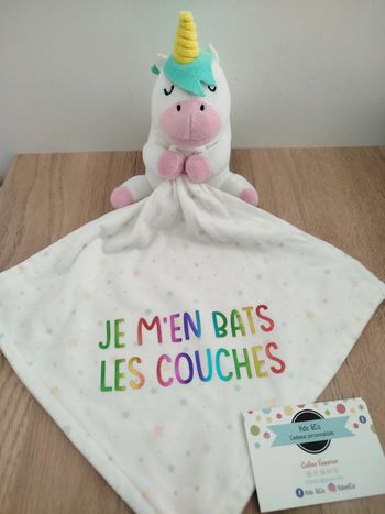 Doudou mouchoir licorne humoristique je m'en bats les couches