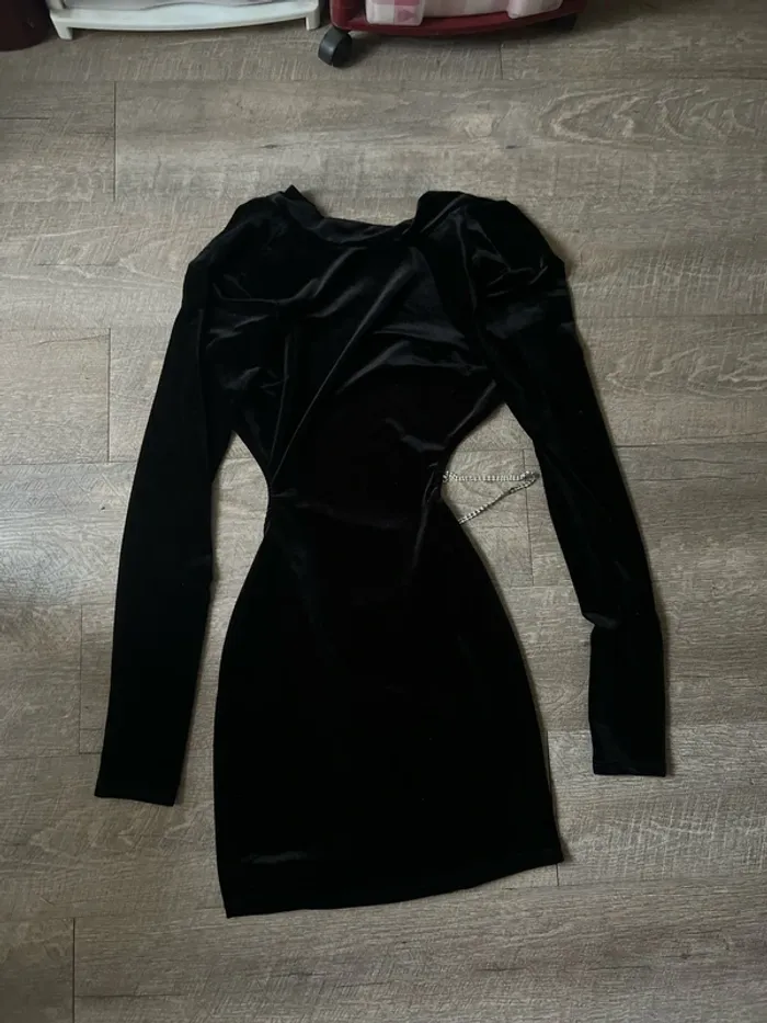 Robe velour moulante