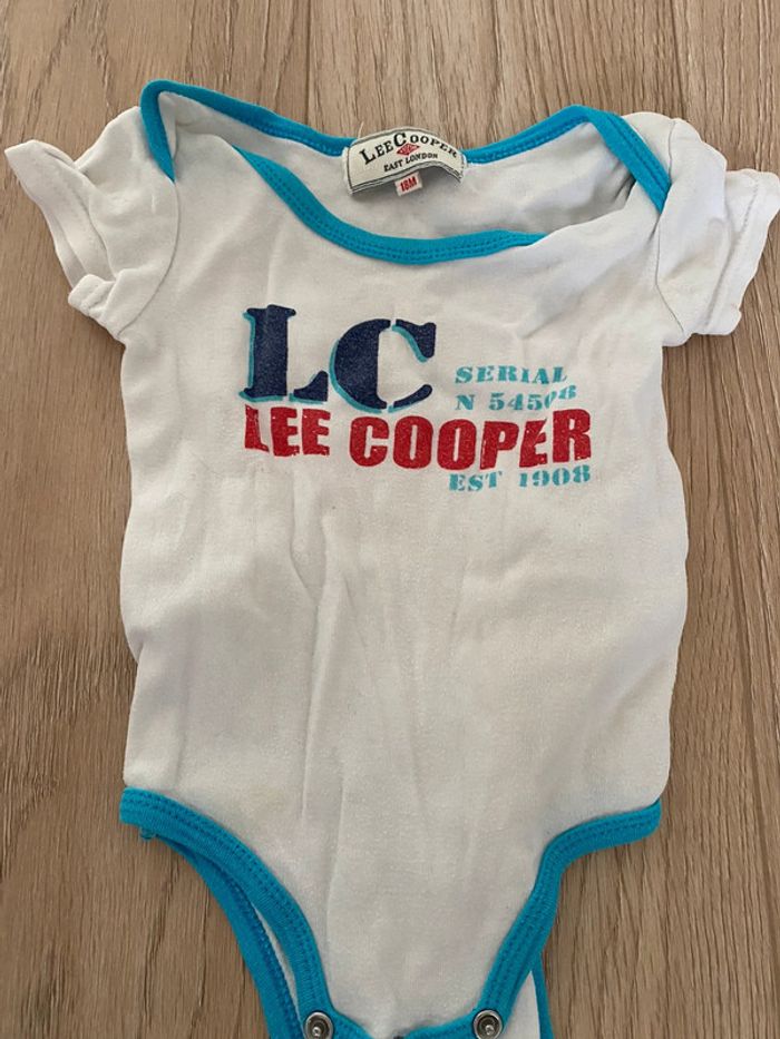 Lot de 7 bodys MC petit bateau 18 mois et Lee cooper - photo numéro 3