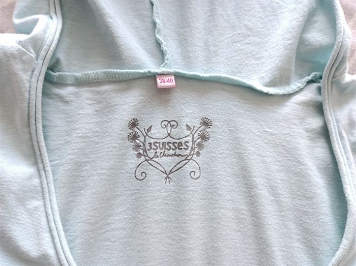 Haut à capuche 3 Suisses taille 34/36 - photo numéro 4