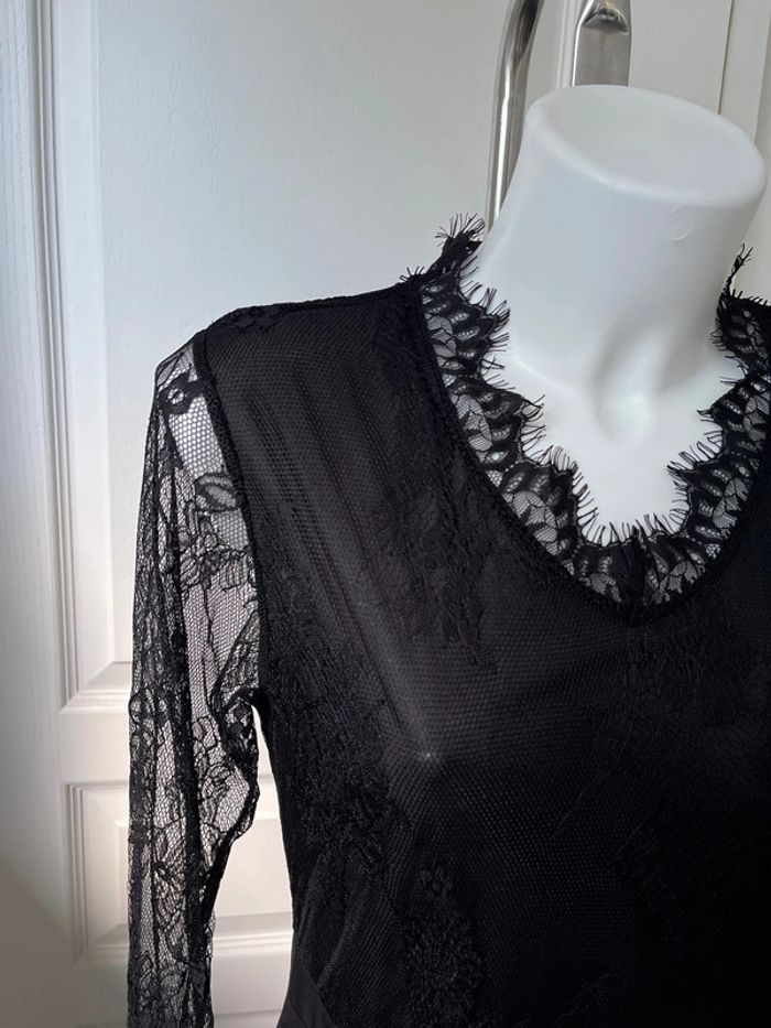 Robe dentelle noire - photo numéro 3