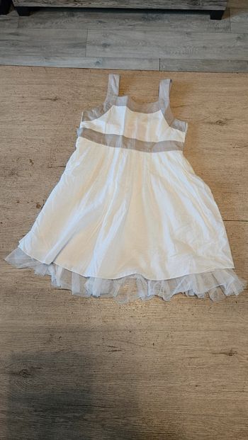 Robe courte classique blanche à bretelles grises, Tissaia, 6 ans, neuve