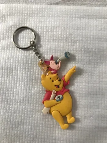 porte clé souple winnie l’ourson et porcinet