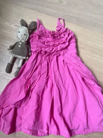 Robe à bretelles rose 4 ans