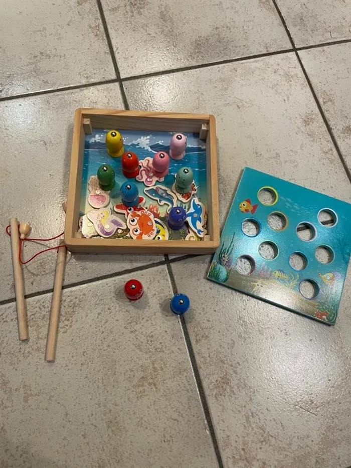 Pêche à la ligne aimantée en bois - photo numéro 4