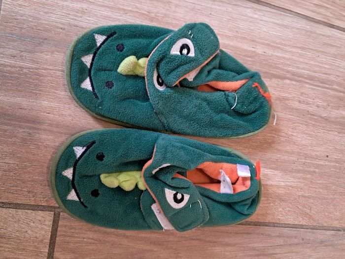 Chaussons pointure 28