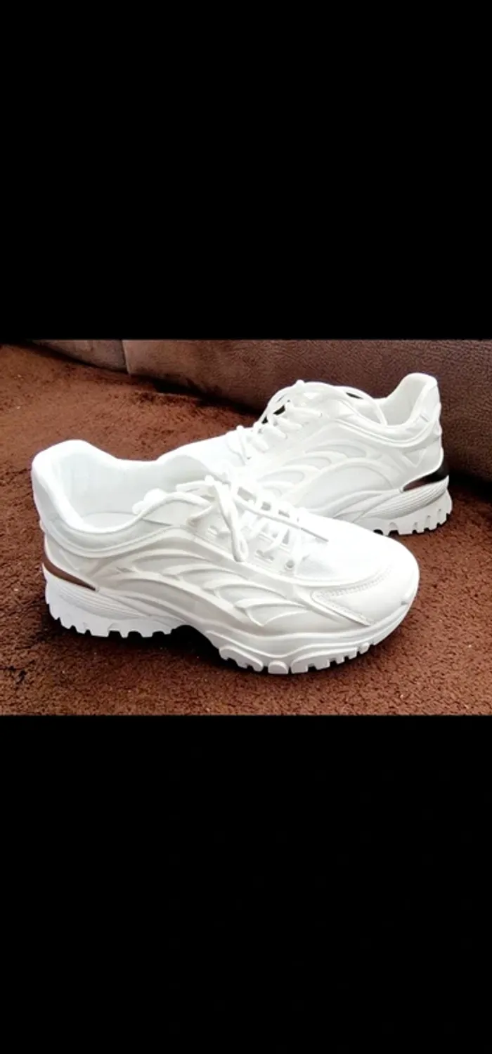 Chaussure femme blanche, argenté, neuve - photo numéro 3