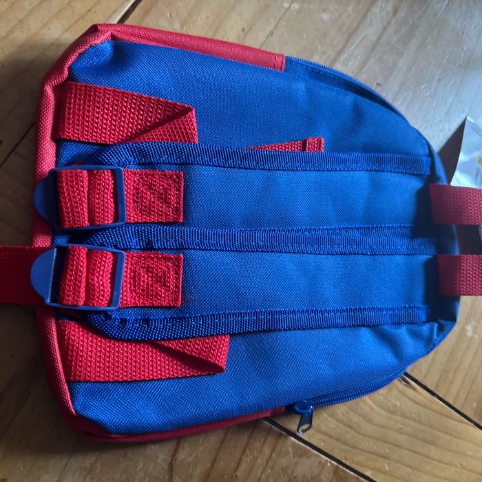 Sac à dos Spiderman neuf - photo numéro 2