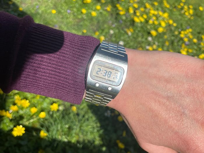 Montre LCD - Seiko - 1976 - 1977 - 0439-5007 - Vintage - photo numéro 10