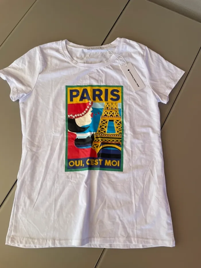 Tee shirt imprimé Paris taille M/L