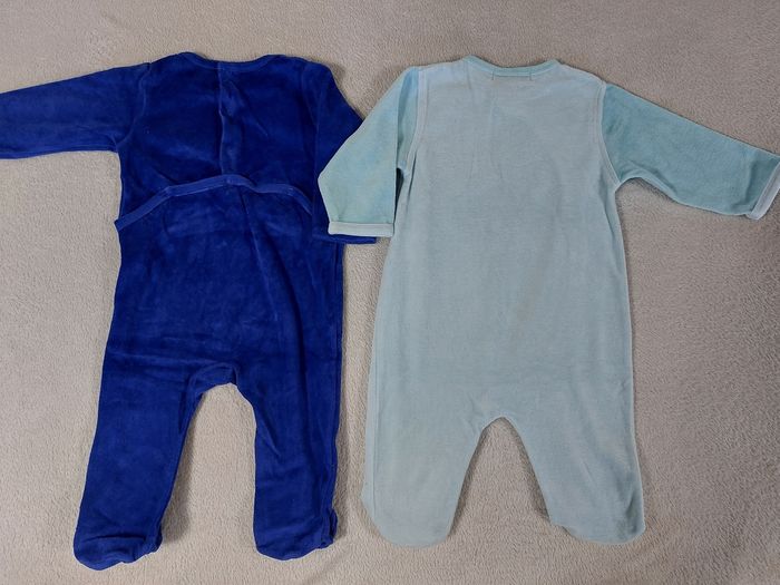 Lot de 2 pyjamas 12 mois - photo numéro 2