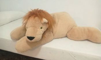 Grande peluche lion