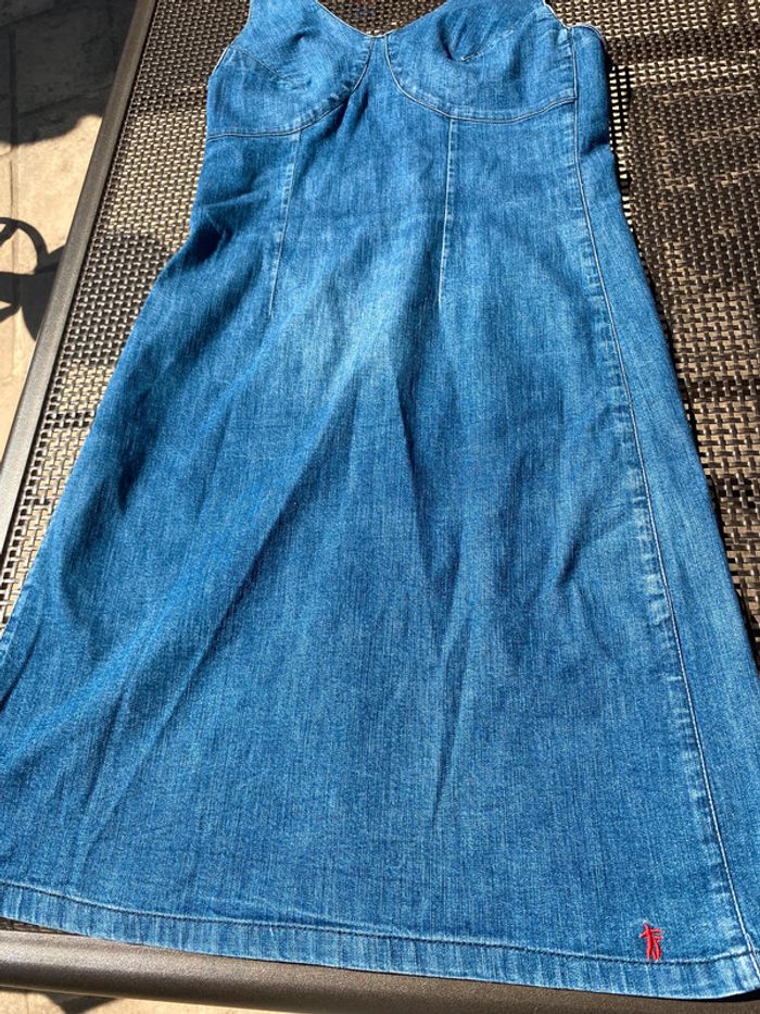 Belle petite robe en jean, tes 10 Smith, taille deux ou 38 - photo numéro 3