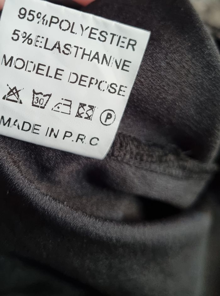 Robe noir ajouré taille M (In Vogue) neuve - photo numéro 10