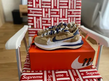 Nike Vaporwaffle sacai Sesame Blue Void