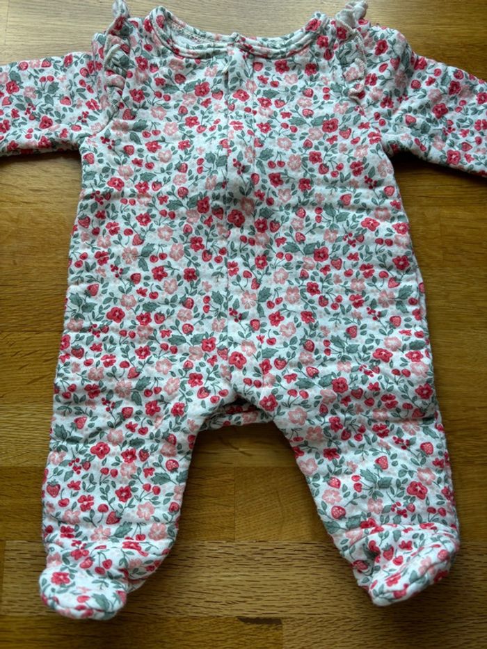 Pyjama tape à l’œil naissance fille neuf