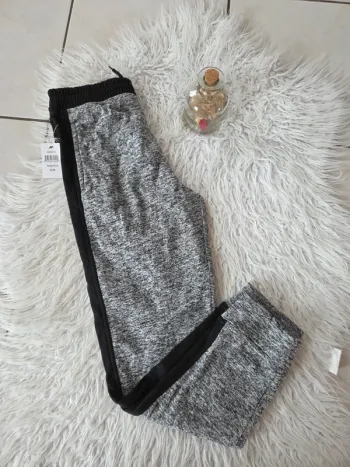 🤗 Jogging femme T.M neuf