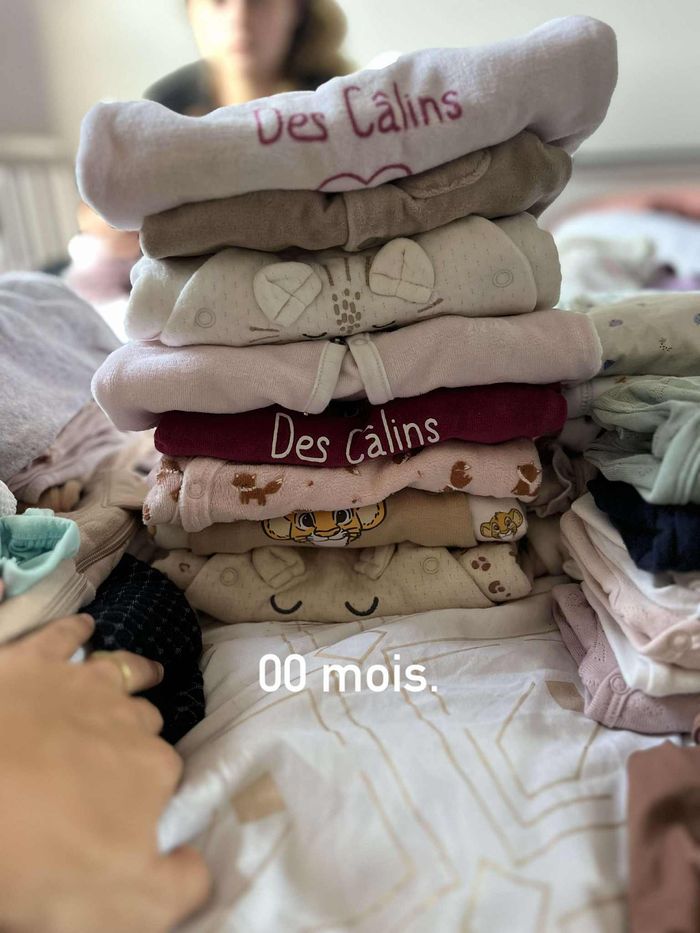 Lot vêtement bébé fille 0-3 mois - photo numéro 3