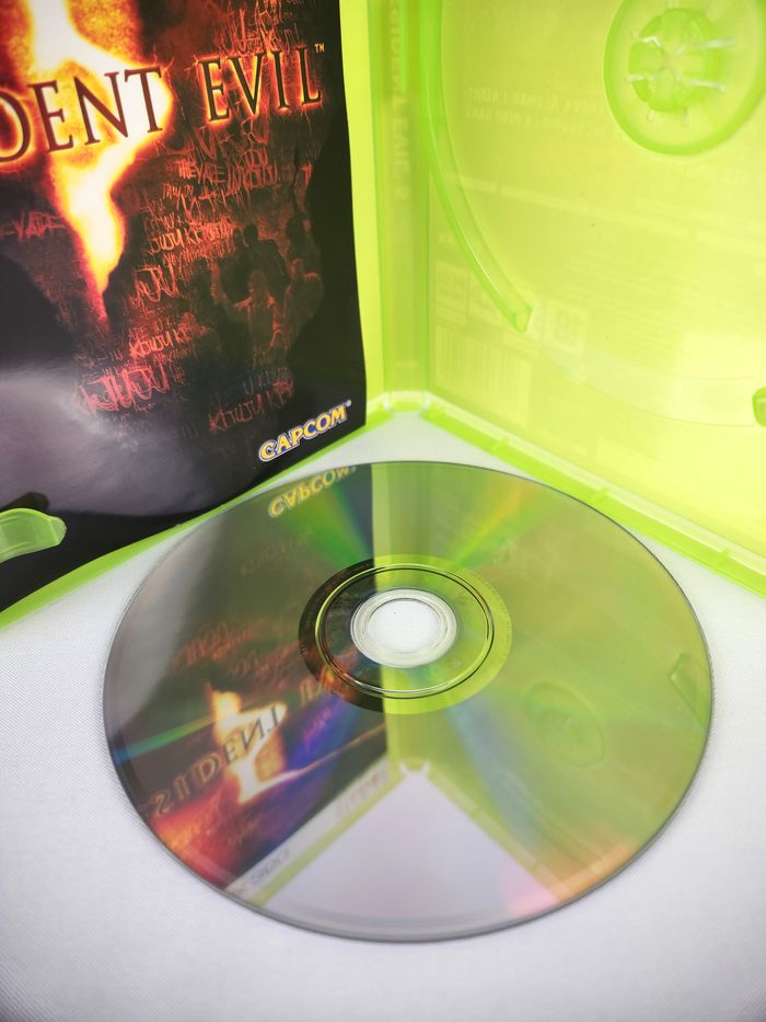 Jeu Xbox 360 Resident Evil 5 - Horreur Survival - Pal - Pegi 18 - photo numéro 7