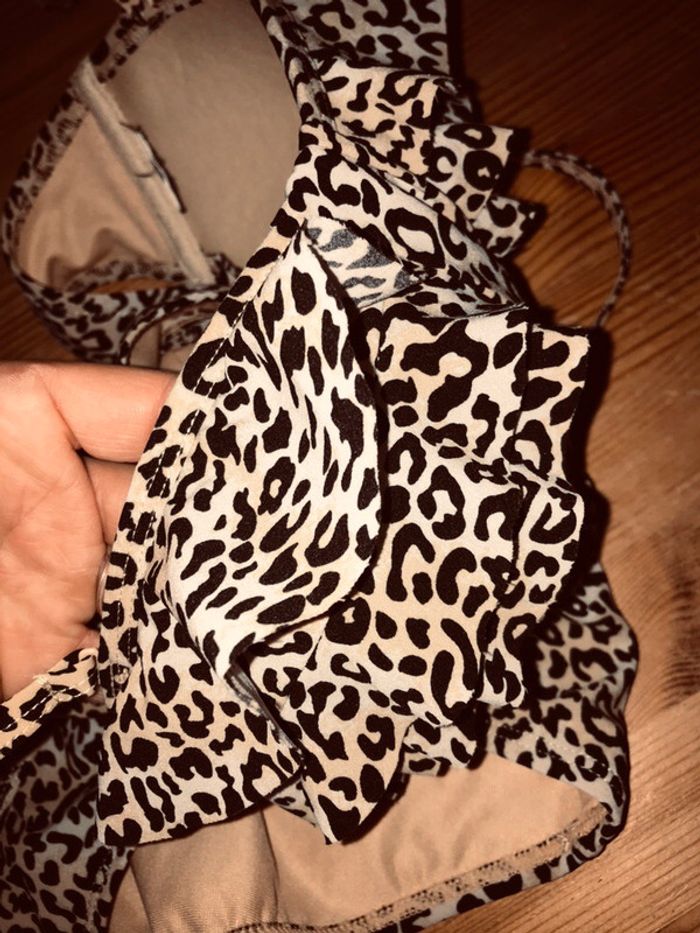 Maillot de bain 2 pièces léopard état neuf taille 38 - photo numéro 5