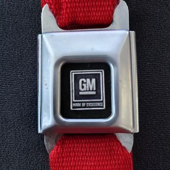 Ceinture vintage US années 90 General Motors rouge