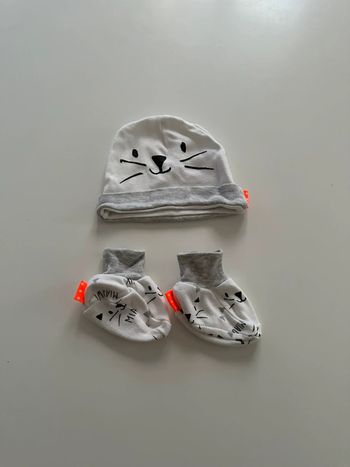 Ensemble bonnet et chaussons/chaussettes en coton biologique - naissance/1mois - neuf - Hema