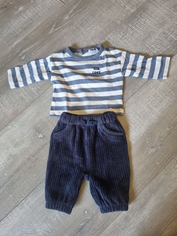 Ensemble haut + pantalon velours 1 mois