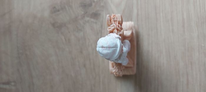 Enfant sur cheval a bascule - photo numéro 6