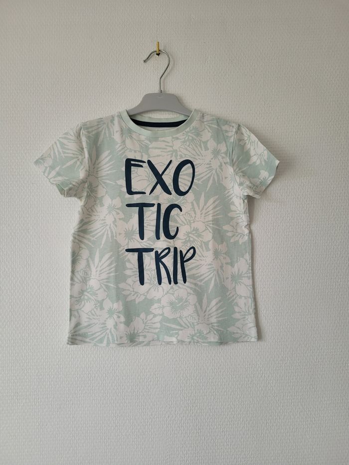 T-shirt hawaïen Vertbaudet 5 ans TBE