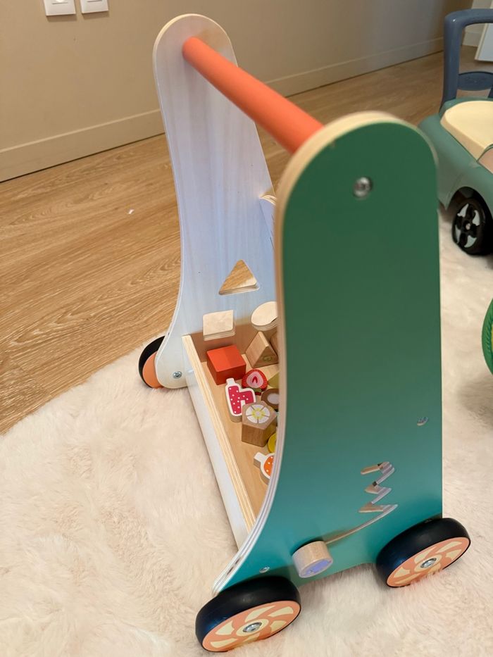 Chariot de marche avec activités - photo numéro 3