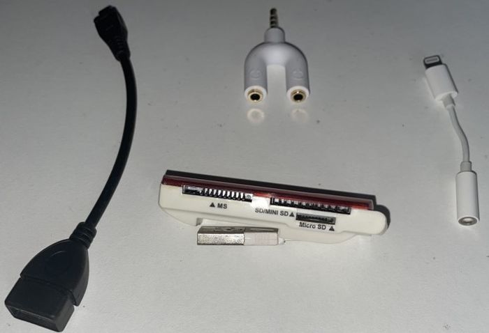 Lot 18 câbles : USB, ethernet, lecteur carte SD, adaptateur, ect... - photo numéro 5