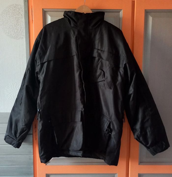 parka noir