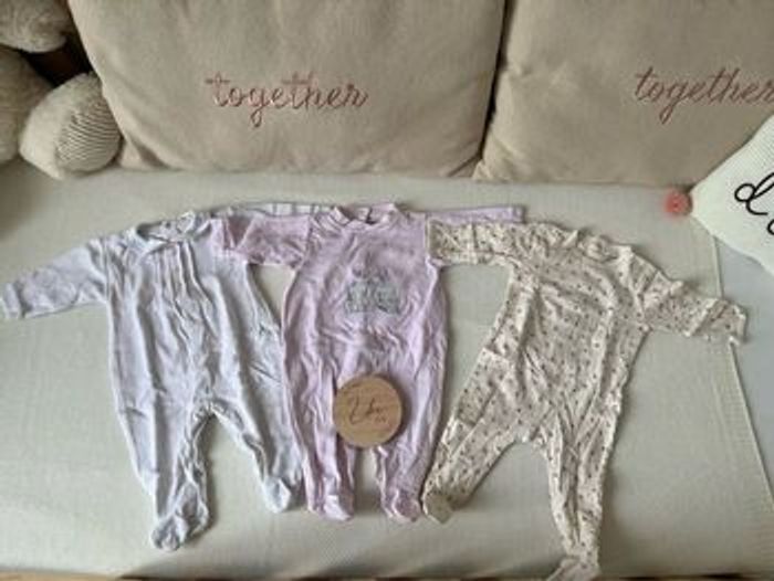 Lot de vêtements bébé fille 12 mois, 42 pièces, neuves ou en très bon état ! - photo numéro 10
