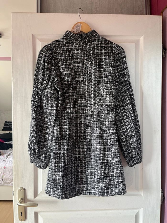 Robe noire à col roulé - photo numéro 4