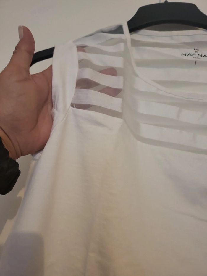 Top semi transparent - photo numéro 3