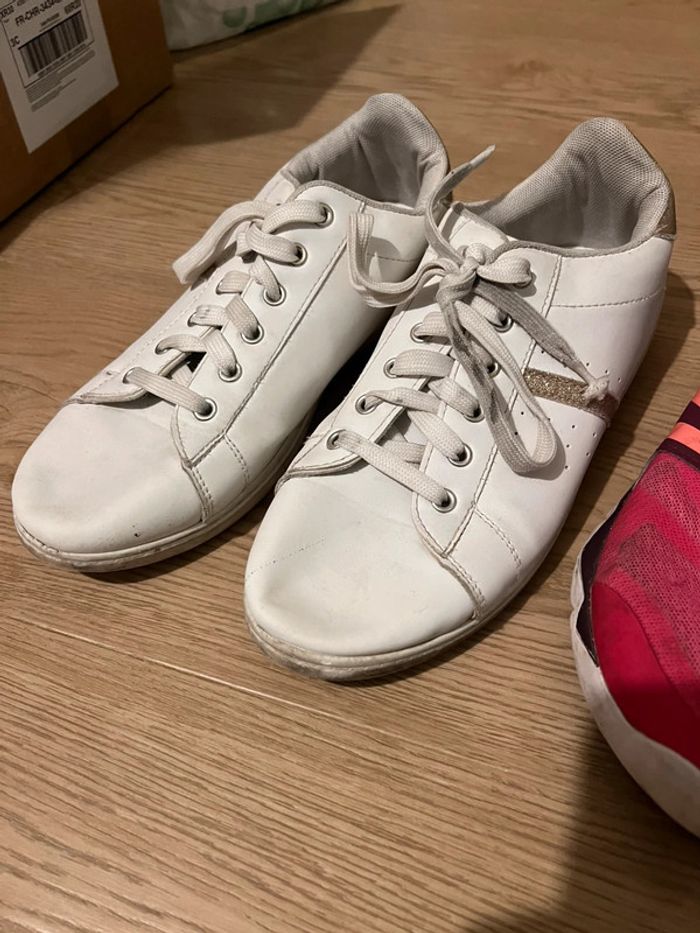 Vends lot de 2 baskets taille 38 état satisfaisant décathlon et philov - photo numéro 3