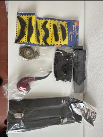 Lot d’accessoires de déguisement pour enfants