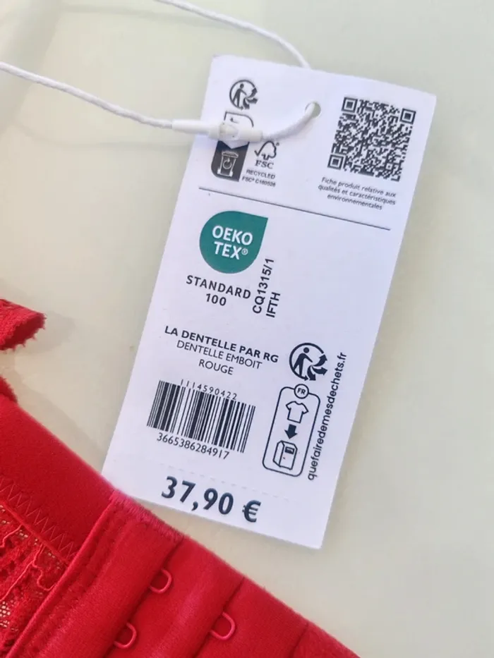 Soutien gorge rouge gorge 90F neuf - photo numéro 2
