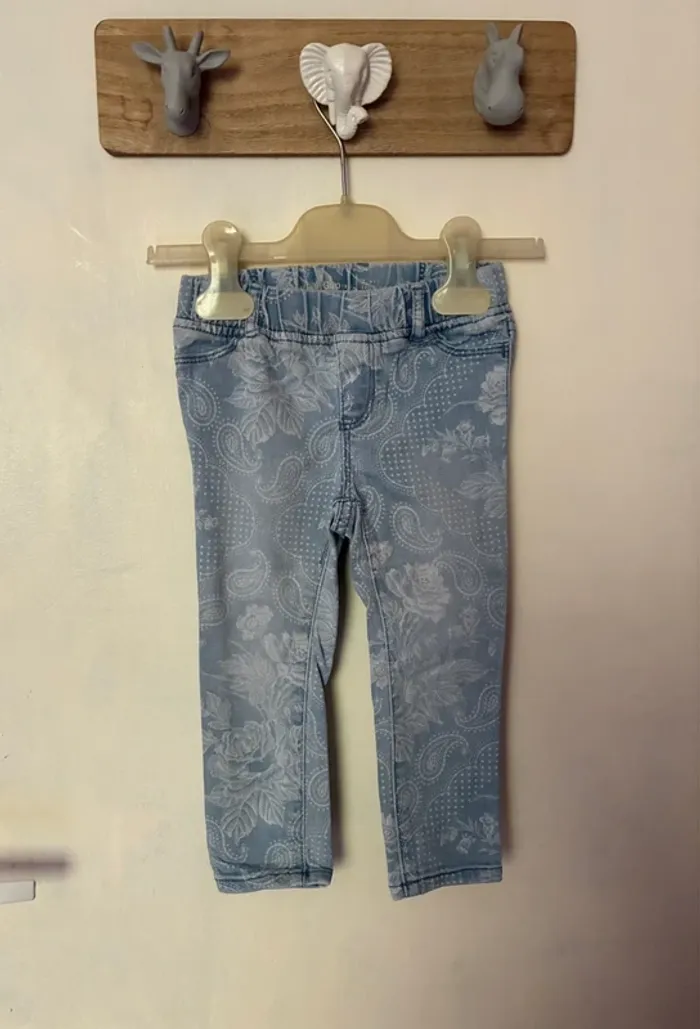 Legging jeans bleu clair à motifs, 2 ans BabyGap. - photo numéro 2