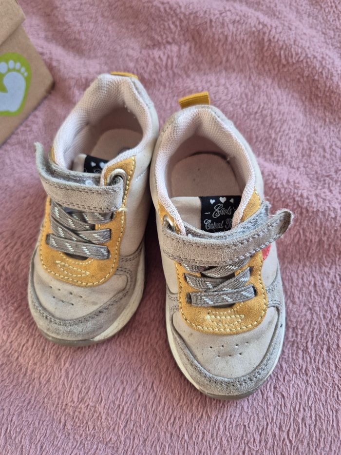 Paire de chaussures mixte taille 21 - photo numéro 10