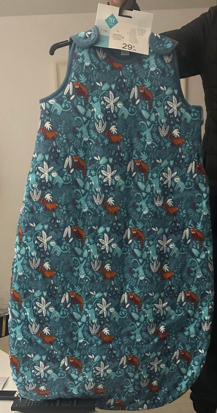 Gigoteuse tog 3.  Neuf 6/36 mois