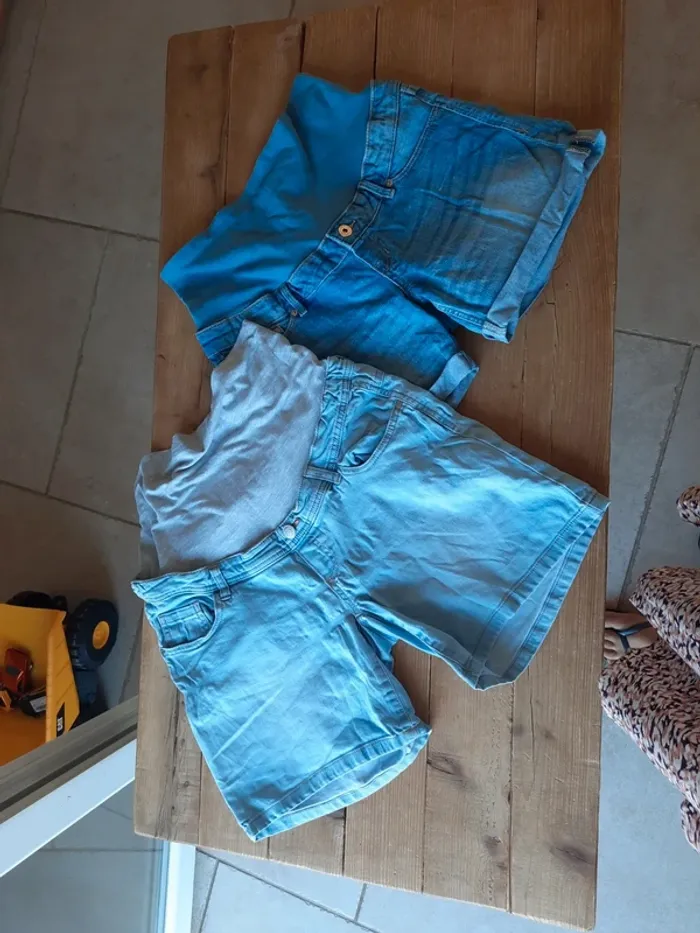 Lot de 2 shorts jeans grossesse