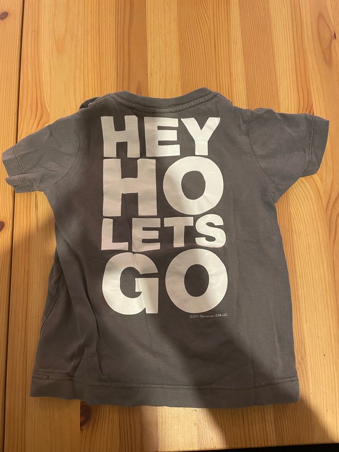 T-shirt H&M 18 mois - photo numéro 3
