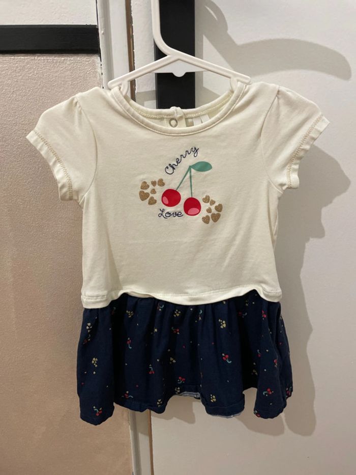 Robe neuve cherry 12 mois