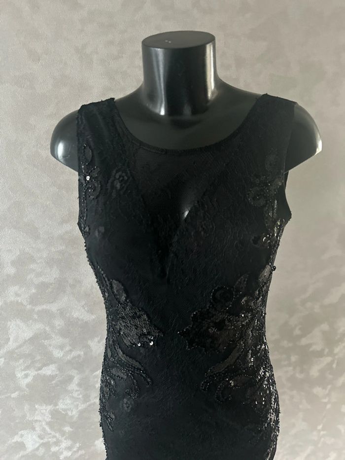 Robe de soirée dentelle et sequins Molly Bracken taille M - photo numéro 2