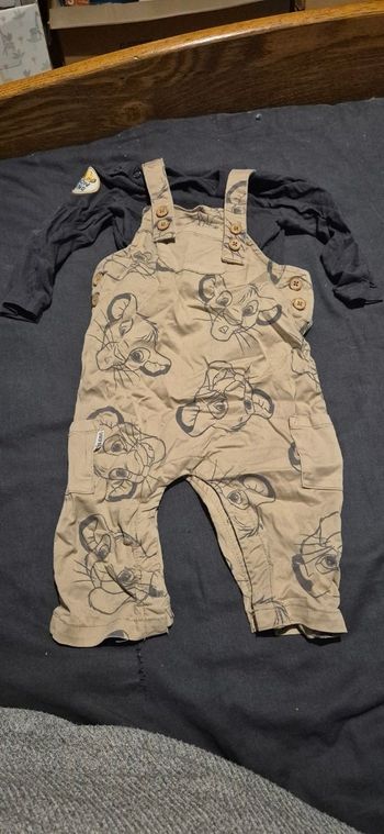 Ensemble salopette/T-shirt manches longues 