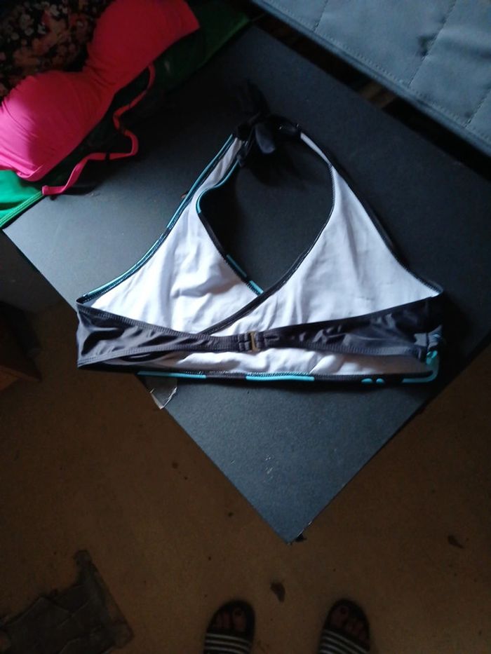 Haut de maillot de bain - photo numéro 2